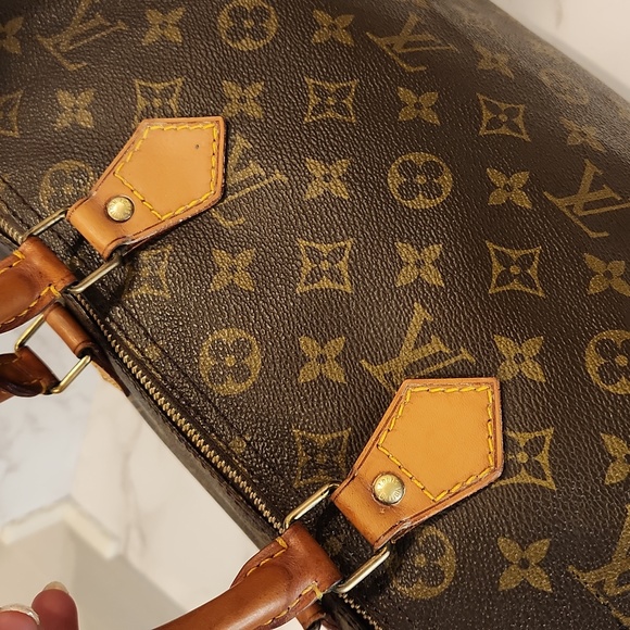 Louis Vuitton Monogram Vintage Speedy 30 Bag - Picture 8 of 16